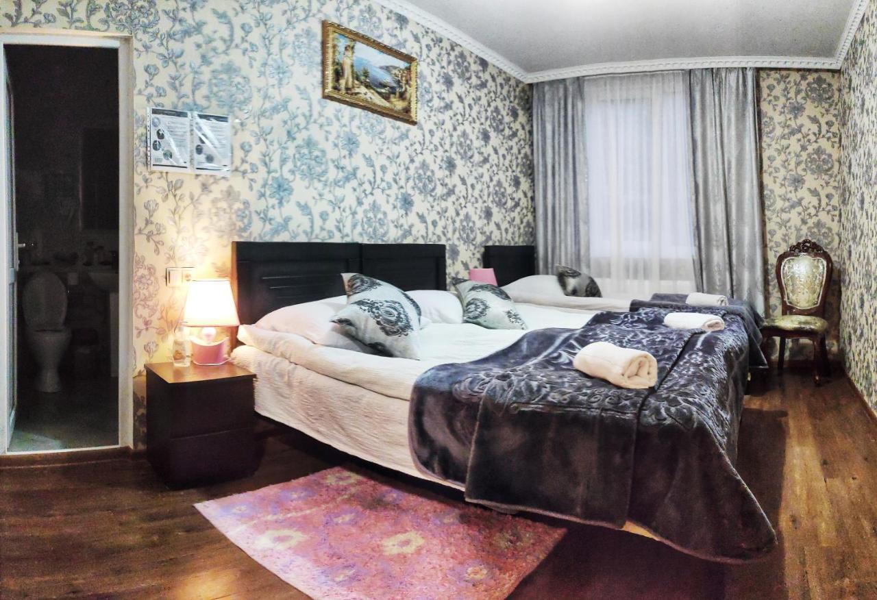Sophia'S Guesthouse Kazbegi Esterno foto